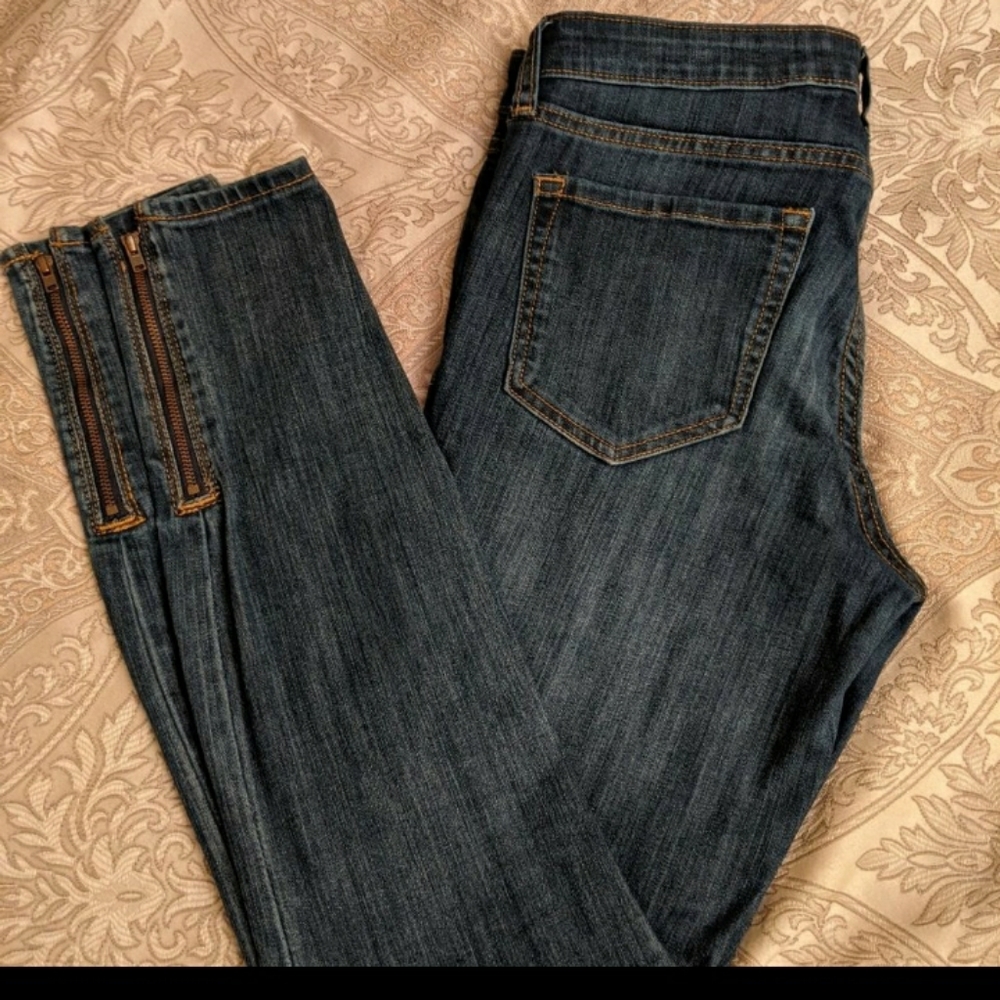 Gap jean leggings with zipper accents